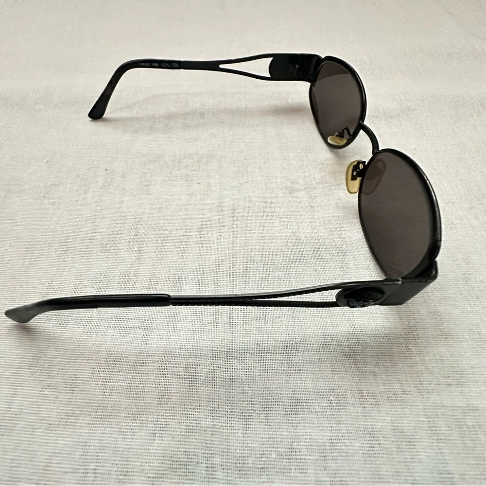 Vintage Gianni Versace Authentic Medusa Black Metal Sunglasses X48